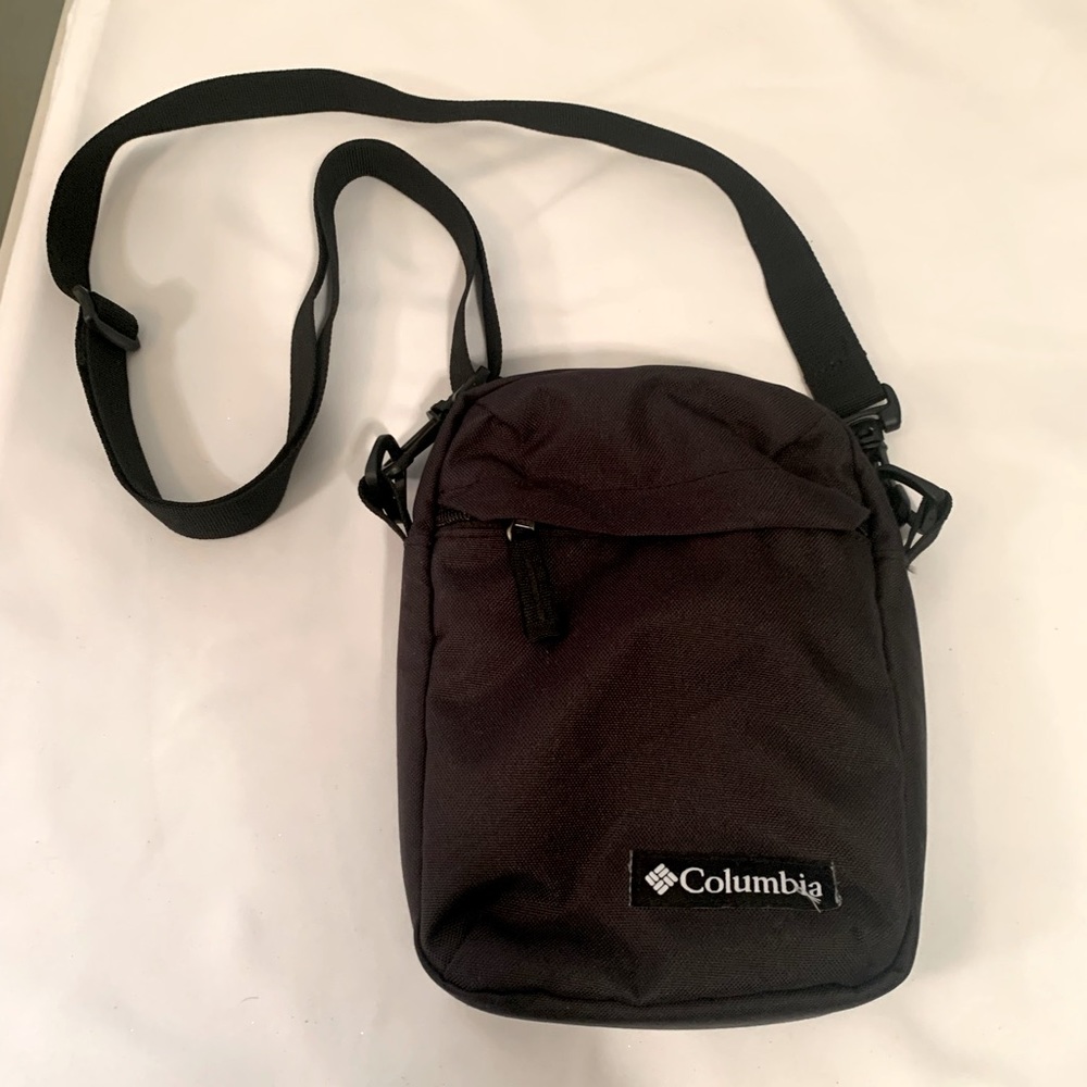 Columbia small crossbody or belt bag.